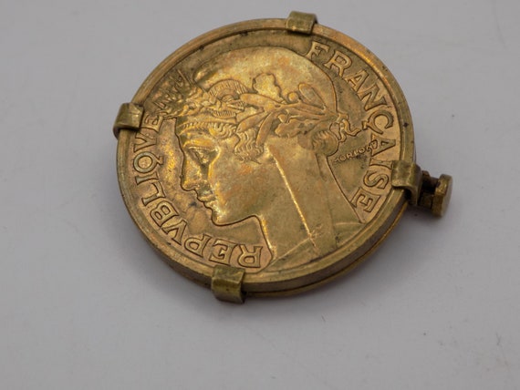 Broche ancienne,Montée,sur une pièce de 2 francs,… - image 1