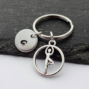 Yoga Keychain, Initial Yoga Keyring, Meditation Keyring, Hand Stamped Keyring, Yoga Gifts, Birth Month Charm, Personalised Keyring,Yoga Gift