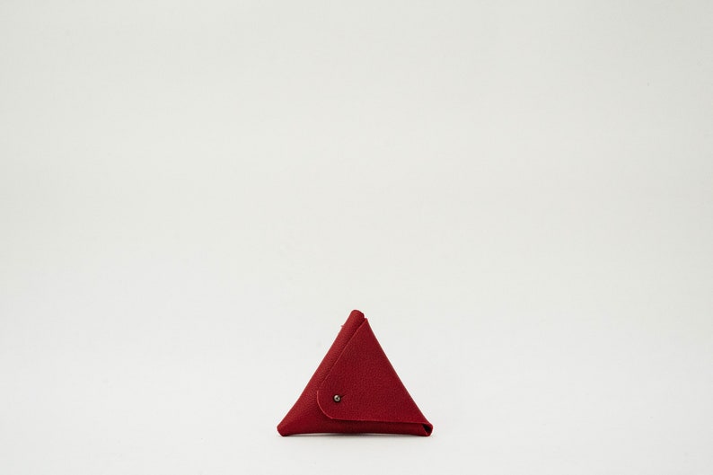 MumDad Gifts Triangular Money Pouch Handmade Leather Wallet Rich Red Full Grain Leather Gifts for HimHer Leather Coin Purse