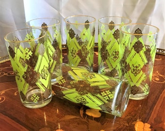 Bar glasses Seven Vintage Mid Century Modern Lime Green And Gold Highball Glasses With 22K Gold Trim Barware Home Bar