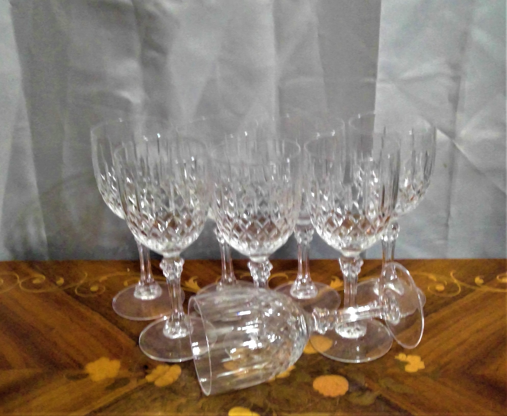 Tiffany Audubon White Wine Glass in Hand-etched Glass