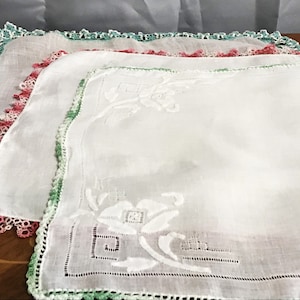 Three Vintage Handkerchiefs, Vintage Hankie, Embroidered Hankie