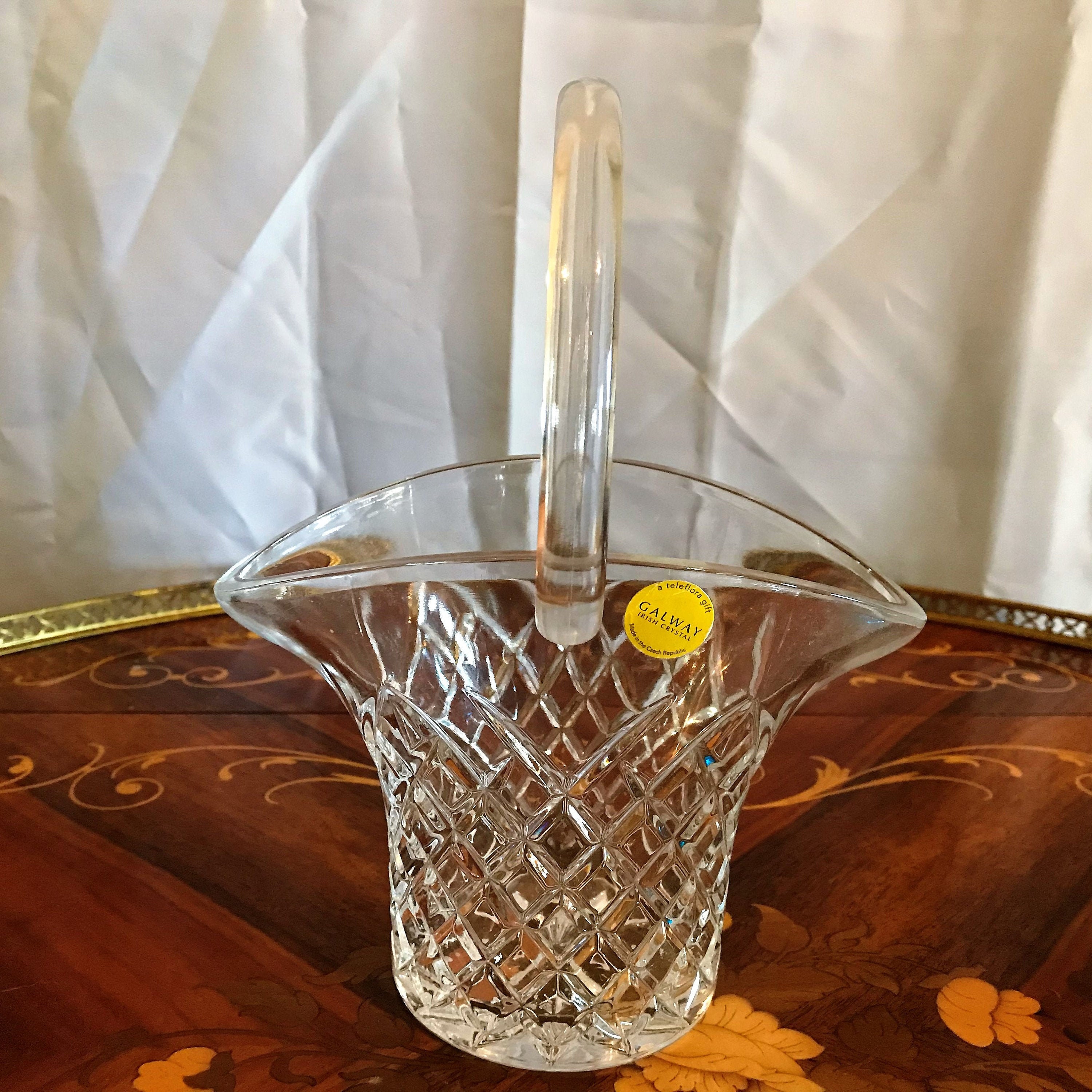 ＧＡＬＷＡＹ　ＩＲＩＳＨ　ＣＲＹＳＴＡＬ Vintage Galway Irish Crystal Basket: Diamond Cut Glass Decor - Etsy