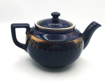 Vintage Hall China 03 Cobalt Blue Gold Filigree Teapot 5 Cup