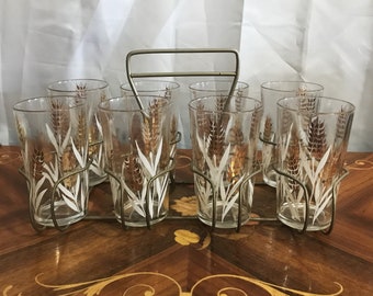 Vintage Gold and White Wheat Shafts Highball in a Metal Carrying Rack