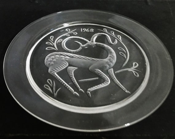 Vintage Marie Claude Lalique Crystal Collector Plate Gazelle