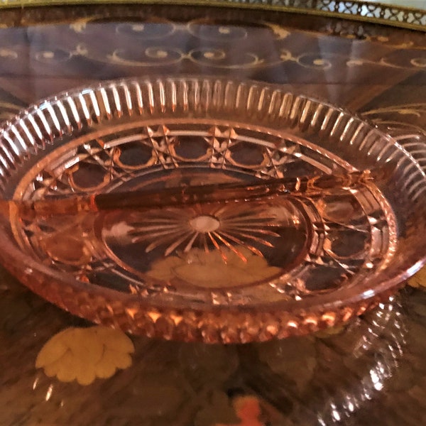 Vintage Pink Depression Glass Round Divided Relish Tray with Handles, Serving Bowl, Two compartments, Dining And Serving, Table Decor