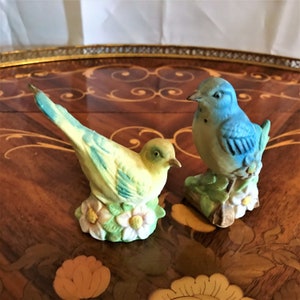 Vintage Pair of Blue Birds Salt And Pepper Shakers, Porcelain Shakers, Bisque Shakers, Serving Pieces, Dining And Serving