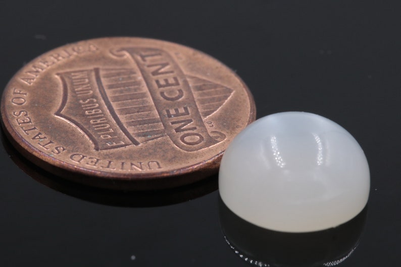 Natural Moonstone White moonstone June Birthstone Moonstone DIY jewelry Supplies Moonstone cabs 11mm 5.7ct