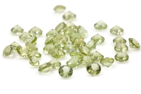 Natural 7mm Loose Round Cut 1.30ct Peridot AAA Quality