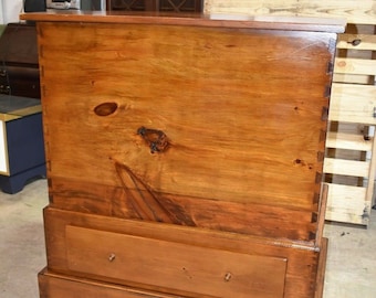 Vintage Custom Dovetailed Pine Blanket Chest, refinished