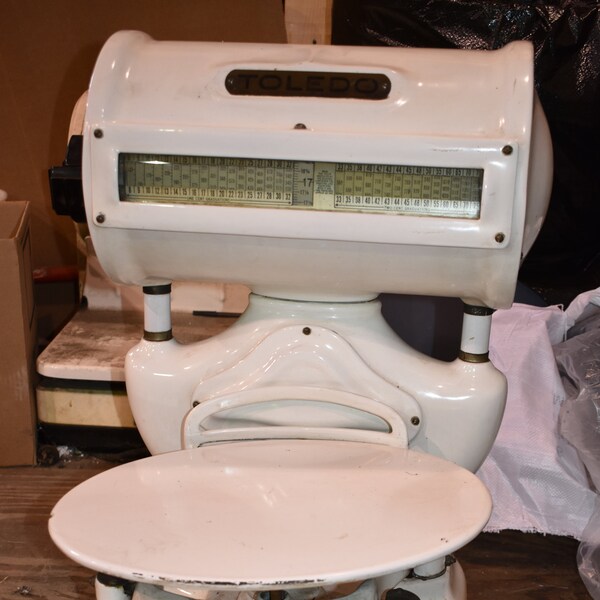 Toledo Scale, Antique White Porcelain