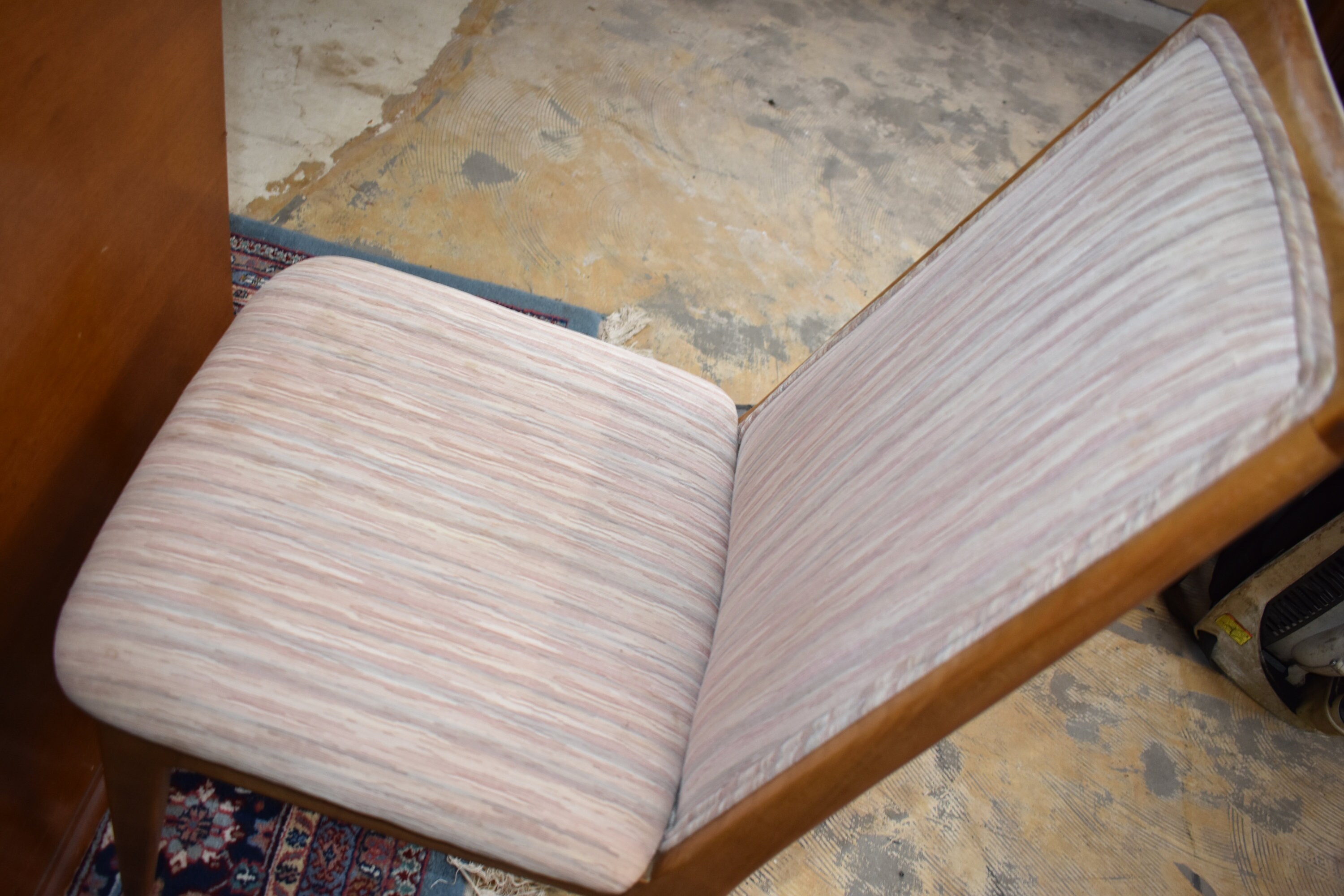 Silla lateral de comedor tapizada moderna de mediados del | Etsy