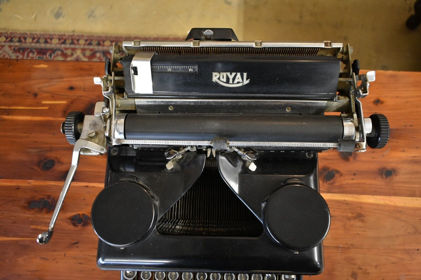 Antique Royal Typewriter c. 1930s