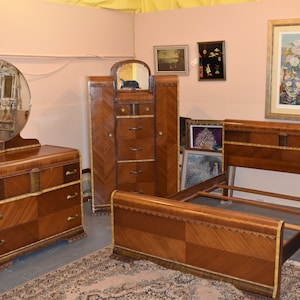Mid Century Modern Art Deco Waterfall Full Size Bedroom Set