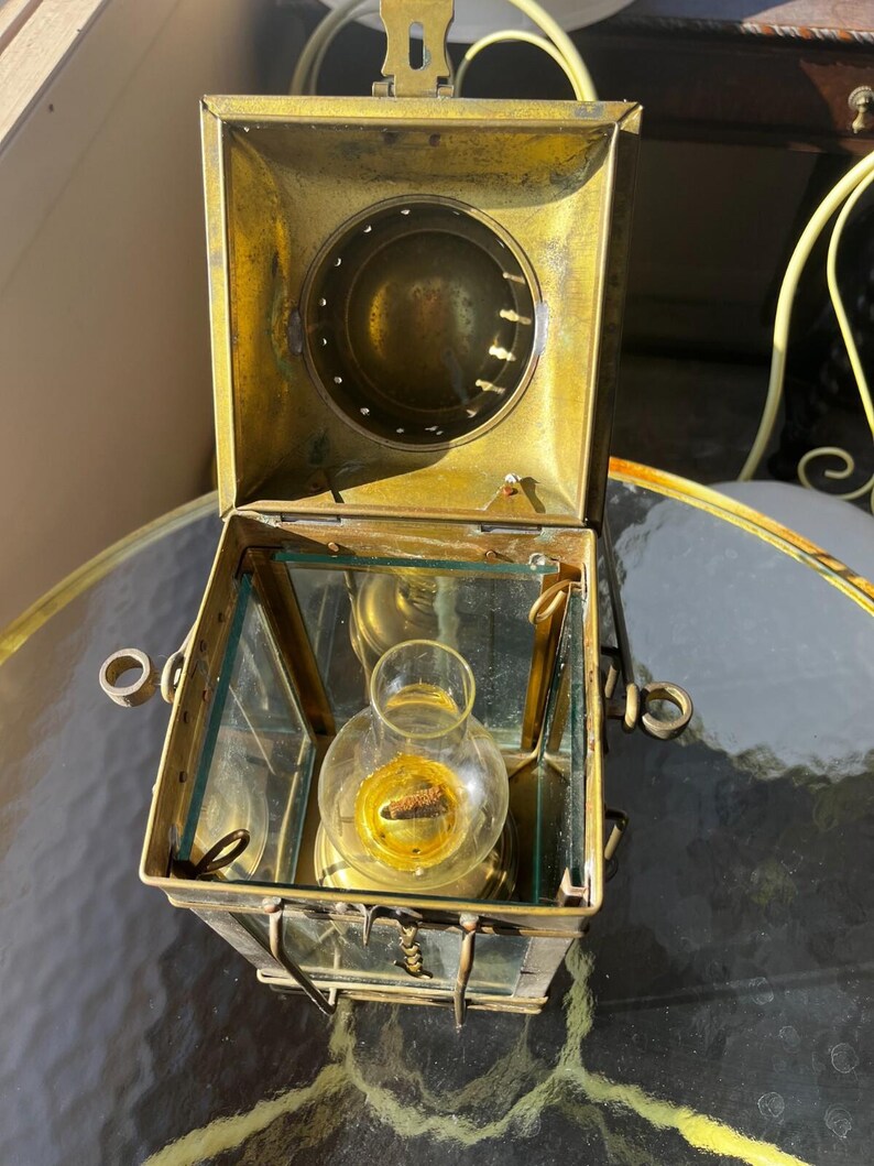 Vintage N R Neptune Brass Oil Lantern image 4