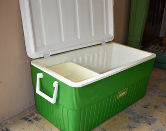 Vintage Thermos Brand Green Insulated Cooler Model 7730, 68 Qt