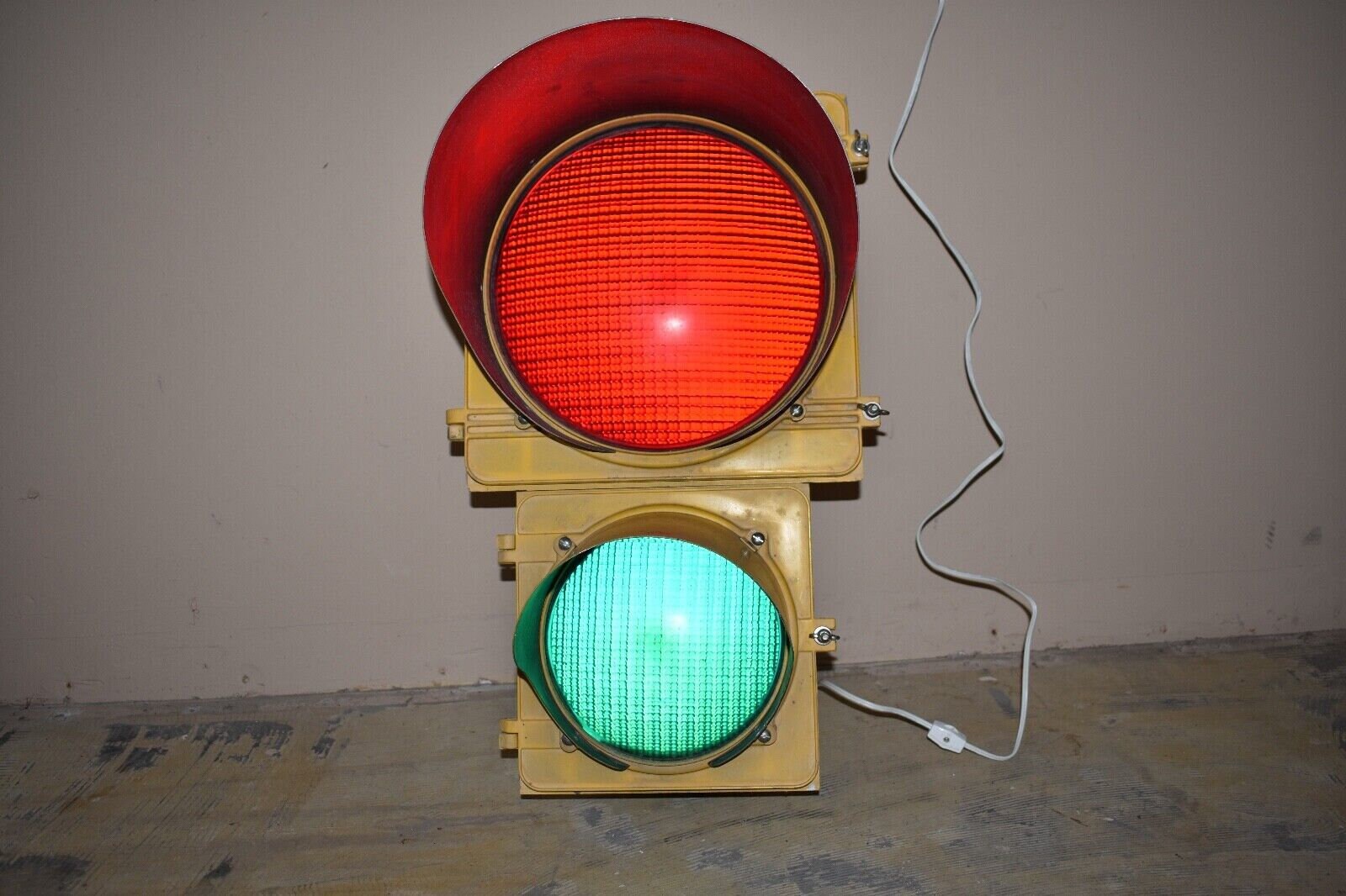 Microprocessor Based Traffic Light Control Project Clipart