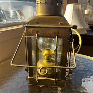 Vintage N R Neptune Brass Oil Lantern image 7