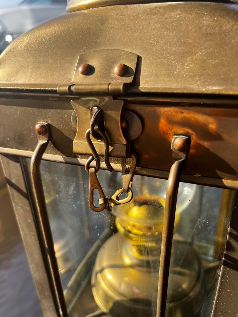 Vintage N R Neptune Brass Oil Lantern image 15