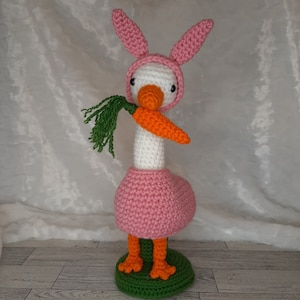 PATTERN ONLY! Crochet Desk Goose Spring Outfit and Accessories Set Pdf Pattern, digital download only, bunny suit, gardening, easter