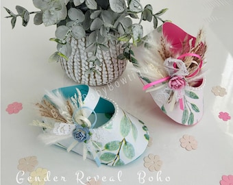 Boho Chic Cardstock Baby Shoe Favors: Ribbon, Lace & Rosebud Decor