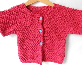 Veste couleur framboise 18-24 mois tricotée main en fibres recyclées - Raspberry color jacket 18-24 months hand-knitted in recycled fibers