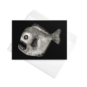CARTE DE VOEUX Poissons d'eau profonde lotte de mer monstre Outsider art folklorique effrayant étrange poisson gothique cadeau d'anniversaire océan nautique thalassophobie