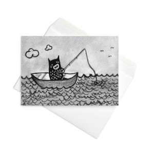 CARTÃO DE FELICITAÇÃO Gato preto Barco Vela Viagem de pesca Kawaii Gatos Arte popular Desenho Cottage Acampamento Ilustração Caprichoso Oceano Navio Iate