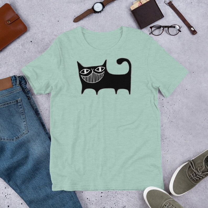GERADE SCHNITT T-SHIRT Schwarze Katze Shirt Rundhals Unisex Folk Kunstdruck schrullig wunderlich niedlich Geburtstag Housewarming Geschenke Lustige seltsame Hemden Heather Prism Dusty Blue