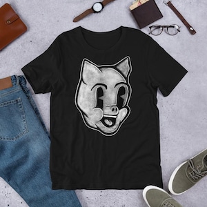 STRAIGHT CUT T-SHIRT Pig Shirt Folk Art Retro Style Birthday Housewarming Gifts Funny Creepy Cute Weird Quirky Whimsical Gothic Spring Gifts