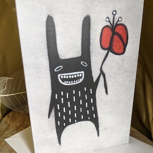 CARTE DE VŒUX PREMIUM Fleur Lapin Monstre Folk Art Carte vierge Illustration fantaisiste Trucs étranges Mignon Cadeaux d'anniversaire de pendaison de crémaillère Quirky