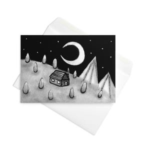 CARTÃO DE FELICITAÇÕES Paisagem noturna Lua crescente Casa de campo Montanhas Caprichoso Arte popular Presentes de inauguração Ilustração Presente de aniversário Cabana