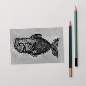 4x6 ART PRINT POSTCARD Presentes de peixe-gato para amantes de gatos Presentes de aniversário de pesca Arte popular Inauguração de casa Arte surrealista caprichosa Gato engraçado Peixe