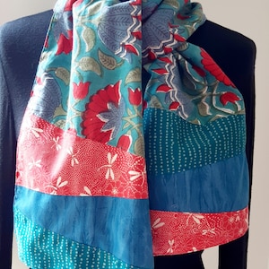 Scarf-kerchief in blue, green and red fabrics