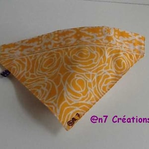 Scarf yellow, to slip on over the collar of a dog.