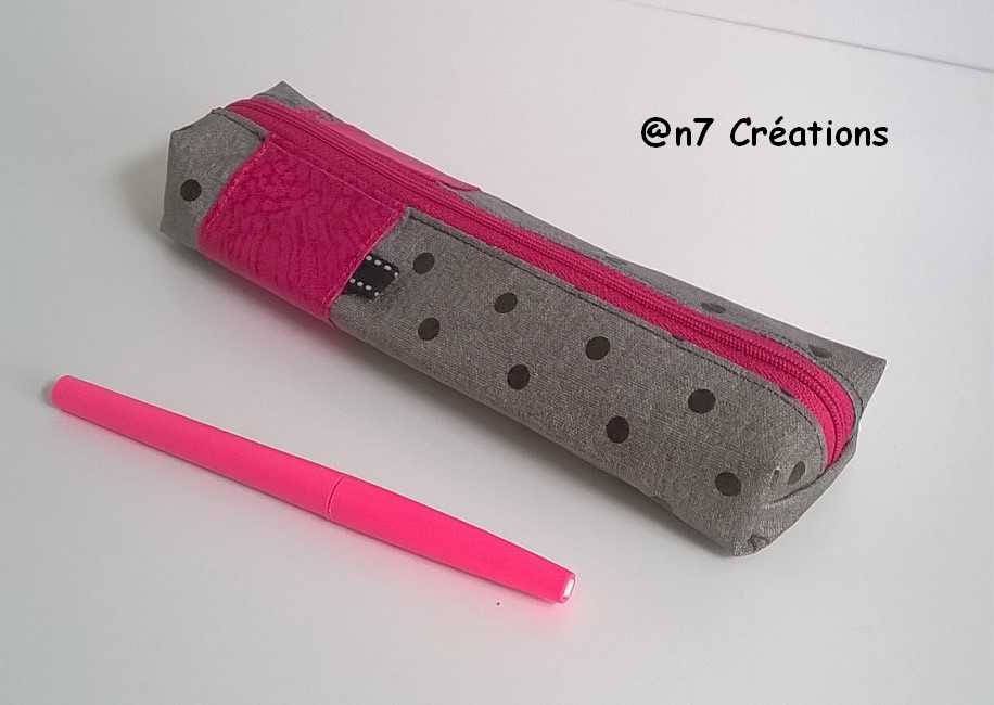 Trousse d'écolier Marron à Pois Noirs et Rose.