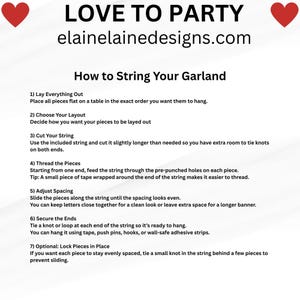 K&ouml;nnte beinhalten: Eine Anleitung mit dem Titel "So f&auml;deln Sie Ihre Girlande auf" mit Anweisungen zum Zusammenbau von Partydekorationen. Der Text enth&auml;lt Schritte zum Anordnen von Teilen, Schneiden von Schn&uuml;ren, Einf&auml;deln, Anpassen des Abstands, Sichern der Enden und optionalem Verriegeln. Der obere Teil des Bildes hat den Text "LOVE TO PARTY".