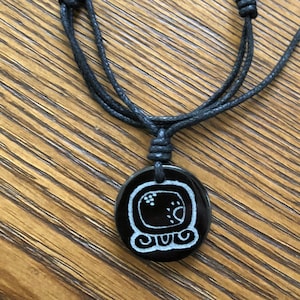 Kawoq - Turtle - Mayan Nahual Jade Pendant + adjustable cord