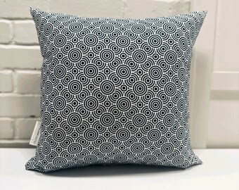 Okinawa blue Pillow cover 18" x 18", decorative cushions, blue gemetrical pattern pillow cover, squared pillow, Trendy, Circles pattern