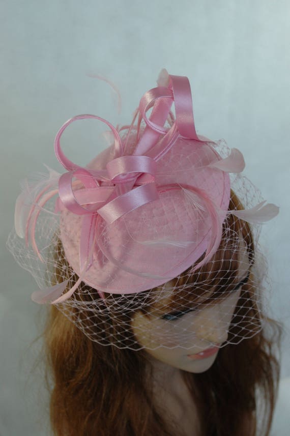 Pale Pink Felt Hat Fascinator With Satin Loop & Birdcage  display picture 1