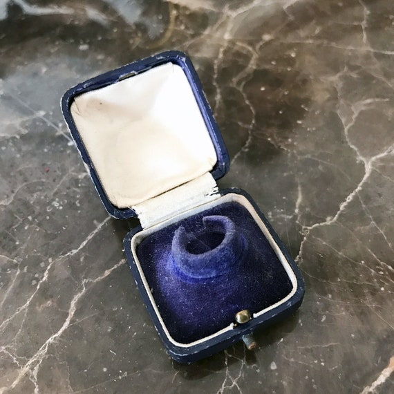 Antique Blue Leather Ring Box With Blue Velvet Li… - image 2
