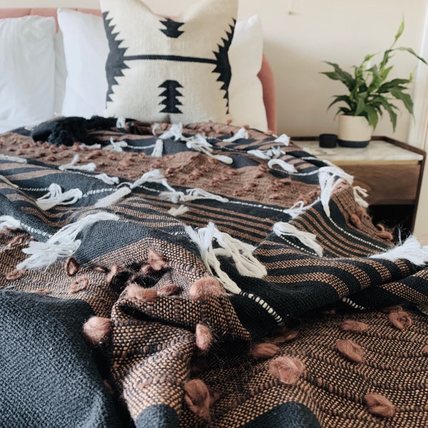 Black boho throw, Boho bedroom decor, Mudcloth blanket, Bohemian bed throw, Tufted throw, Boho blanket, Black and brown throw