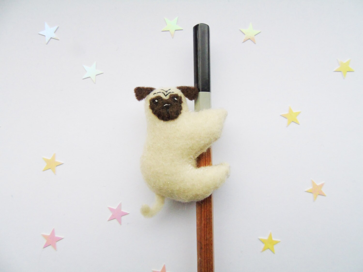 Pug Pencil Topper/Hugger - Peluche Feutre