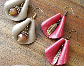 Pinched leather fan earrings, fan earrings, leather earrings, feather earrings, beaded earrings