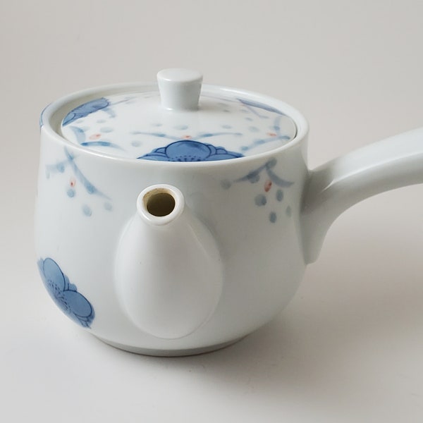 Japanese Kyusu - White Porcelain Teapot With Blue Flowers