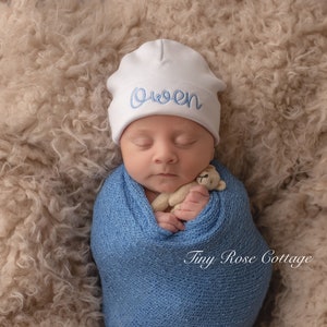 Newborn Baby hat, Embroidered Baby hat, personalized Baby Beenie, 14 Different Color Options, Boy or Girl, Size 0-3m