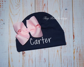 Newborn Baby hat with Bow, Embroidered Baby hat with Bow, personalized Baby Beenie, 14 different Hat Colors Boy or Girl