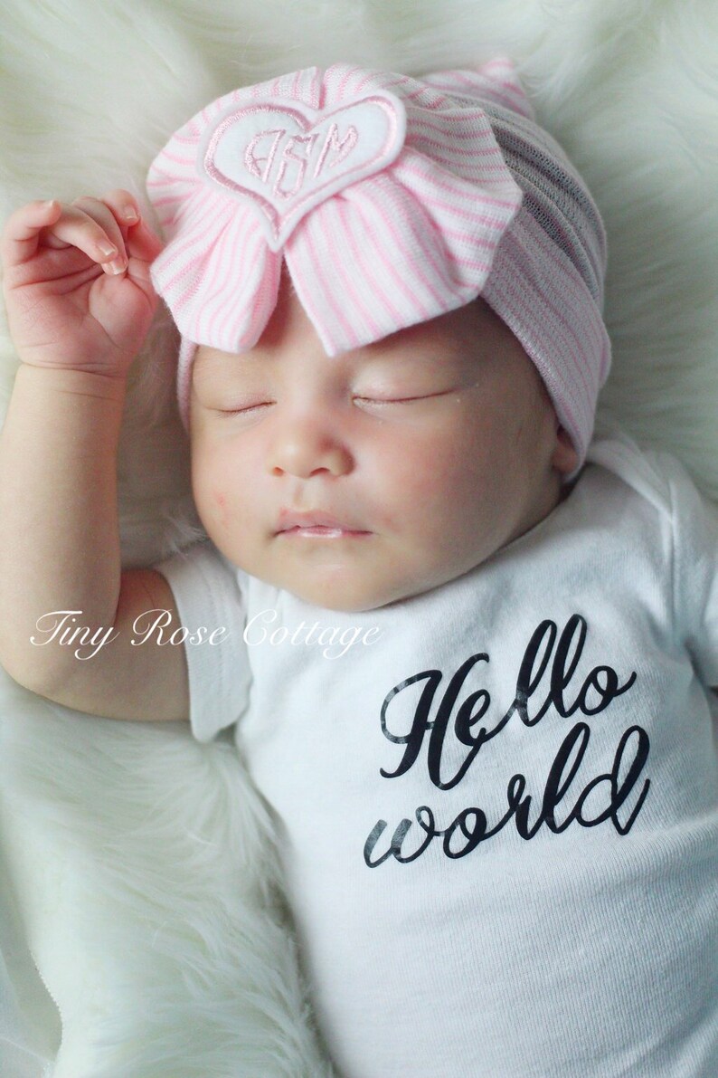 Monogrammed Newborn Hospital hat, Baby Girl hat with Bow, Baby Boggans, Beenie, Monogrammed Baby Hat, personalized, Custom image 3