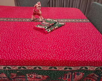 Vintage Leacock Christmas Tablecloth: Lucy Rigg Teddy Bears, Two Napkins